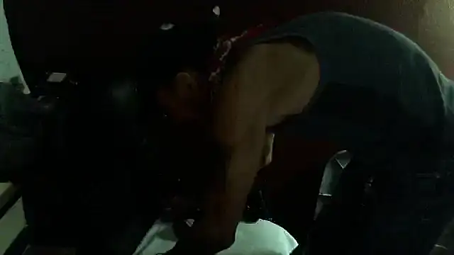 mycock2474u online show from 10/31/25, 06:47