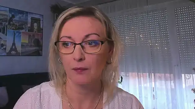 vanessa chat online show from 12/29/24, 02:21