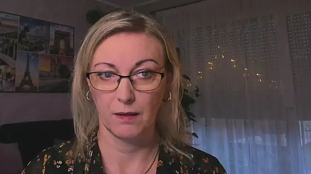 vanessa chat online show from 12/30/24, 02:19