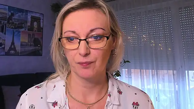 vanessa chat online show from 01/05/25, 02:19