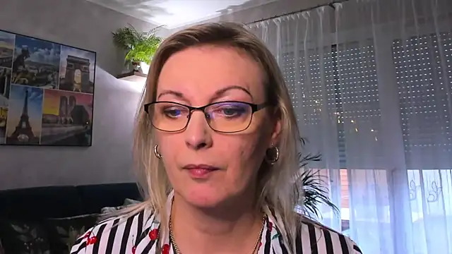 vanessa chat online show from 01/28/25, 02:21