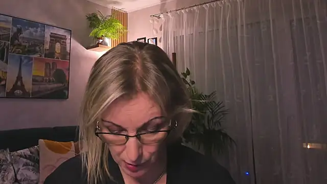 vanessa chat online show from 02/11/25, 06:01