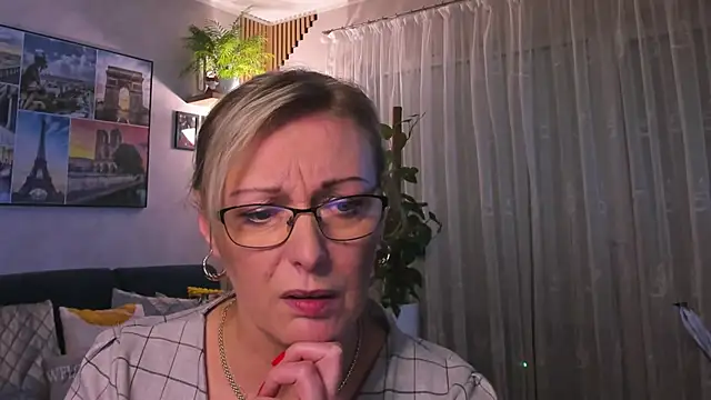 vanessa chat online show from 03/04/25, 09:00