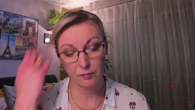 vanessa chat online show from 03/18/25, 05:42