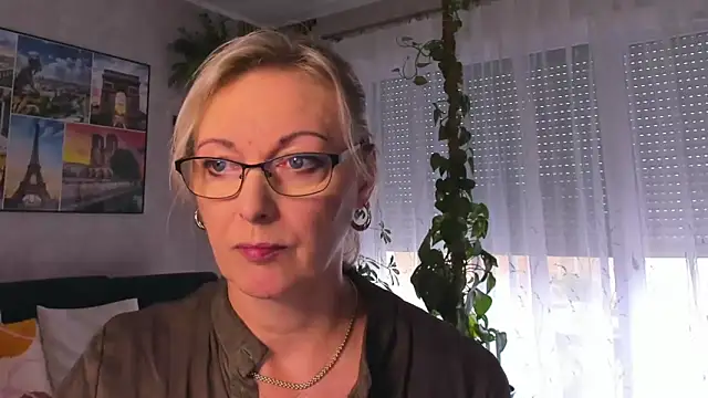 vanessa chat online show from 09/30/25, 01:27