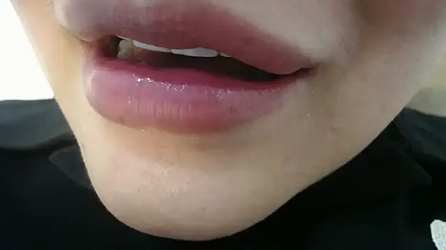 Snapshot of Squirt_tsunami_268 chatting on 03/21/25, 10:06 Squirt tsunami 268 online show from 03/21/25, 10:06