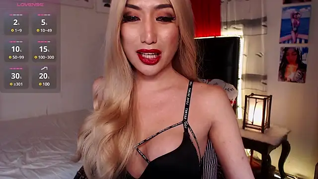 Snapshot of Alluring_Lordess chatting on 01/16/25, 04:28 Alluring Lordess online show from 01/16/25, 04:28