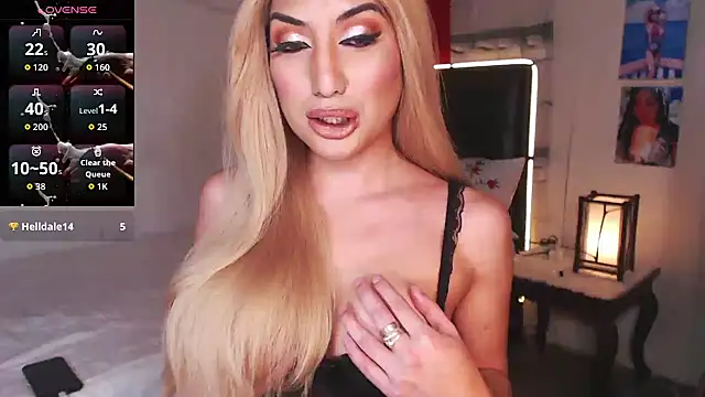 Snapshot of Alluring_Lordess chatting on 09/25/25, 06:50 Alluring Lordess online show from 09/25/25, 06:50