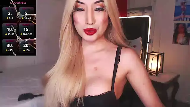 Snapshot of Alluring_Lordess chatting on 10/09/25, 08:34 Alluring Lordess online show from 10/09/25, 08:34
