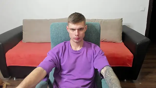 maks wolfis online show from 01/25/25, 08:00