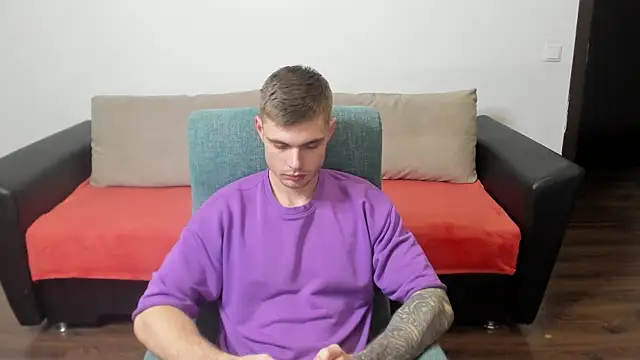 maks wolfis online show from 01/25/25, 11:22