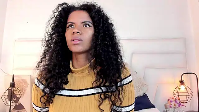 Ellie Alves online show from 12/18/24, 03:00