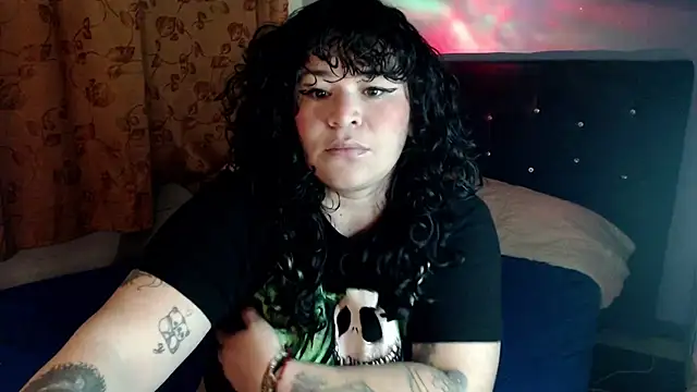 Snapshot of ANGELIQUE_KLANE chatting on 09/26/25, 05:33 ANGELIQUE KLANE online show from 09/26/25, 05:33