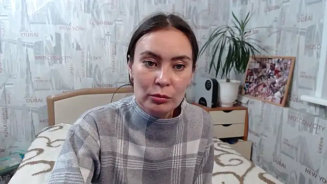 GinaQSoul online show from 10/16/25, 03:35