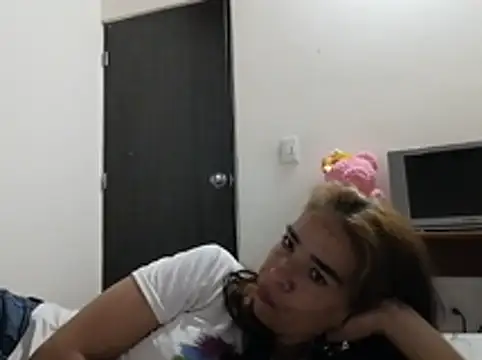 mari657 online show from 02/04/25, 07:33