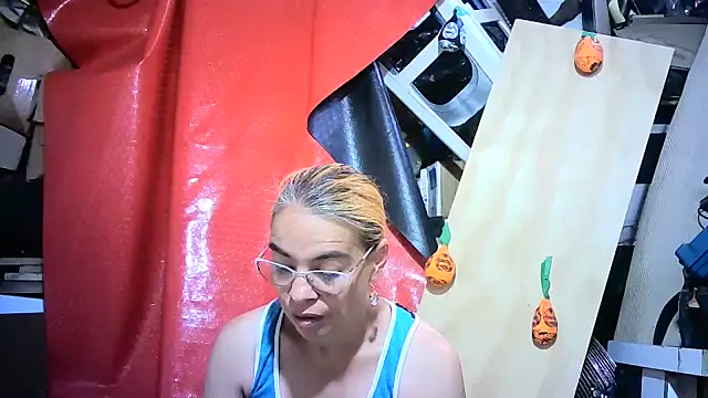 mari657 online show from 10/27/25, 08:02