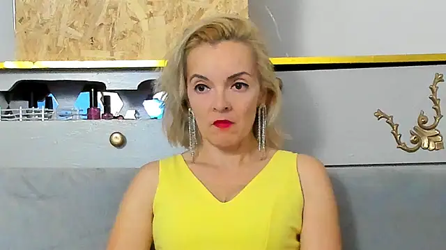 Snapshot of KateConner chatting on 11/09/25, 05:33 KateConner online show from 11/09/25, 05:33