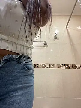 Snapshot of Fancyxlove chatting on 12/23/24, 12:30 Fancyxlove online show from 12/23/24, 12:30