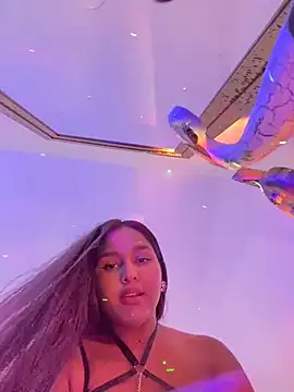 Snapshot of Fancyxlove chatting on 12/30/24, 01:25 Fancyxlove online show from 12/30/24, 01:25