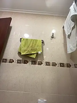 Snapshot of Fancyxlove chatting on 10/10/25, 12:26 Fancyxlove online show from 10/10/25, 12:26