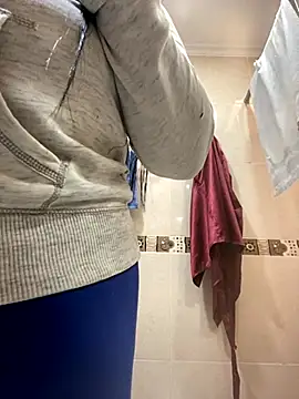 Snapshot of Fancyxlove chatting on 11/01/25, 01:02 Fancyxlove online show from 11/01/25, 01:02