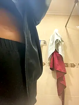 Snapshot of Fancyxlove chatting on 11/05/25, 12:16 Fancyxlove online show from 11/05/25, 12:16