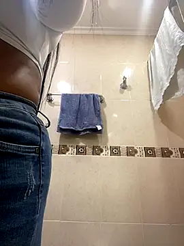 Snapshot of Fancyxlove chatting on 11/10/25, 12:48 Fancyxlove online show from 11/10/25, 12:48