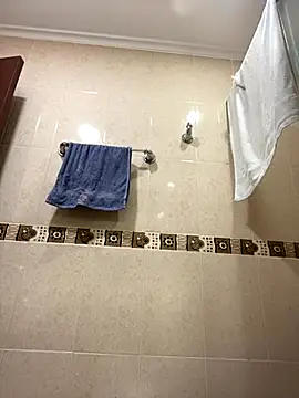 Snapshot of Fancyxlove chatting on 11/21/25, 12:26 Fancyxlove online show from 11/21/25, 12:26