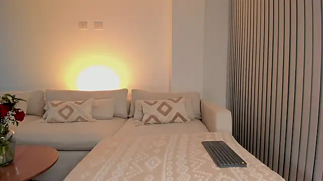 Snapshot of SophieHunt chatting on 10/24/25, 11:23 SophieHunt online show from 10/24/25, 11:23