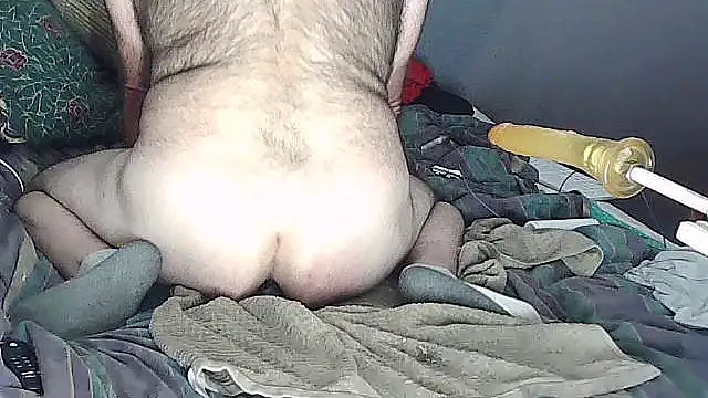 Snapshot of k-dong chatting on 10/20/25, 10:32 k-dong online show from 10/20/25, 10:32