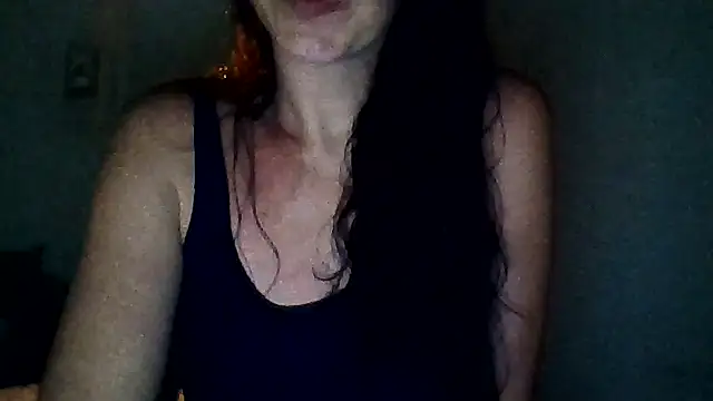 Snapshot of chicacastilla chatting on 10/11/25, 08:02 chicacastilla online show from 10/11/25, 08:02