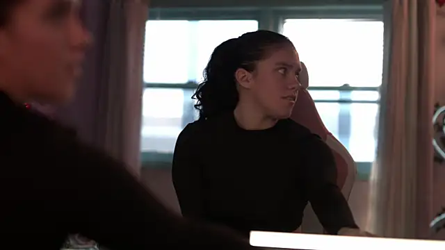 Nikki Torres online show from 02/25/25, 06:20