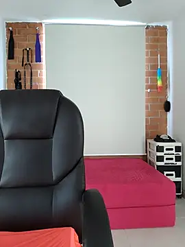 YOURSDEBORA online show from 03/18/25, 10:04