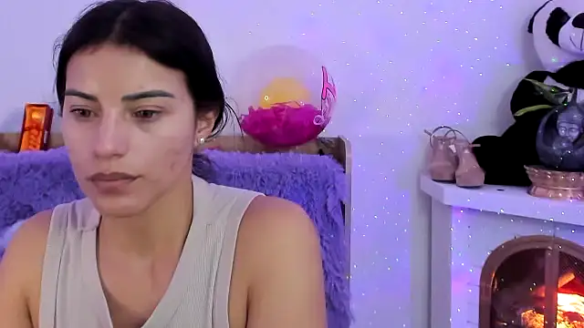 Snapshot of Arenne_rouse chatting on 02/08/25, 10:51 Arenne rouse online show from 02/08/25, 10:51