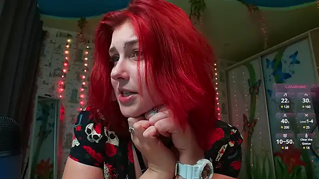 Snapshot of SmokyRose chatting on 01/08/25, 11:43 SmokyRose online show from 01/08/25, 11:43