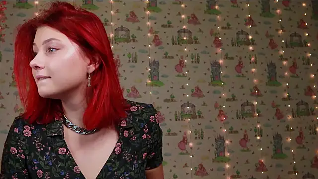 Snapshot of SmokyRose chatting on 09/17/25, 06:59 SmokyRose online show from 09/17/25, 06:59