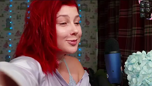 Snapshot of SmokyRose chatting on 10/20/25, 10:38 SmokyRose online show from 10/20/25, 10:38