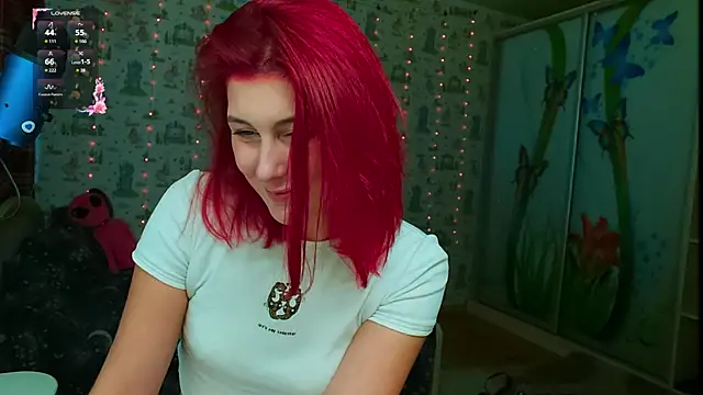 Snapshot of SmokyRose chatting on 10/25/25, 08:55 SmokyRose online show from 10/25/25, 08:55