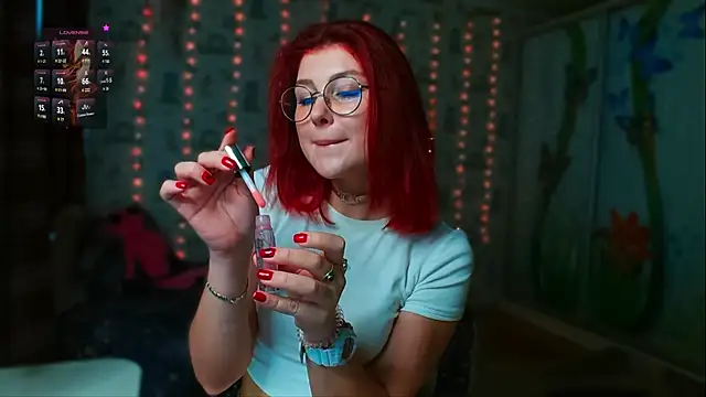 Snapshot of SmokyRose chatting on 11/10/25, 11:31 SmokyRose online show from 11/10/25, 11:31