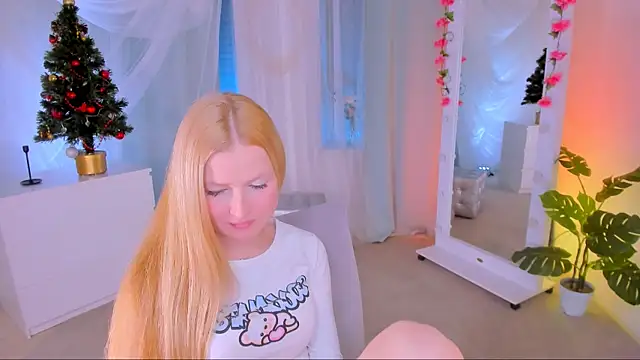 Laly Peach online show from 12/10/24, 04:38