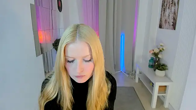 Laly Peach online show from 09/17/25, 11:34