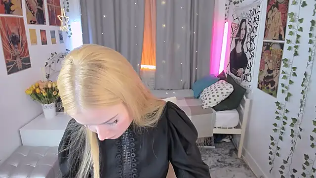 Laly Peach online show from 11/09/25, 11:41