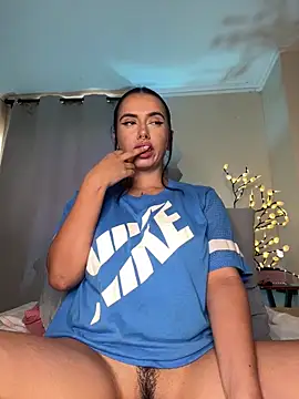 Snapshot of Samispank chatting on 12/04/24, 08:07 Samispank online show from 12/04/24, 08:07