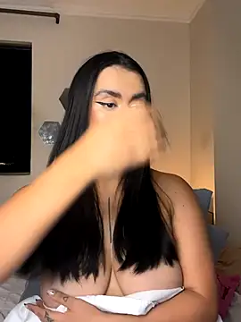 Snapshot of Samispank chatting on 10/04/25, 11:14 Samispank online show from 10/04/25, 11:14