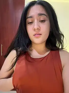 Nina lovi online show from 12/11/24, 01:47