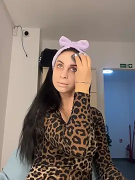 Snapshot of MeganHopeX chatting on 01/05/25, 07:49 MeganHopeX online show from 01/05/25, 07:49