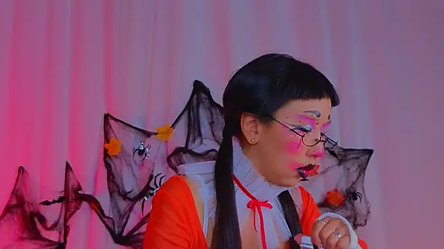 Snapshot of a11yson chatting on 10/31/25, 03:24 a11yson online show from 10/31/25, 03:24