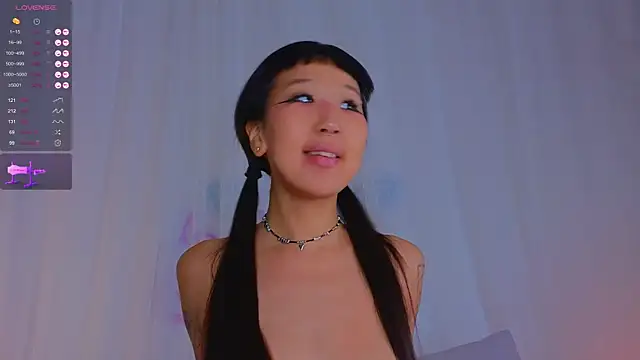 Snapshot of a11yson chatting on 11/11/25, 03:12 a11yson online show from 11/11/25, 03:12