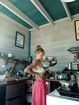 Luna-Natural online show from 02/19/25, 03:05