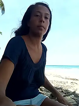 Luna-Natural online show from 09/14/25, 04:17